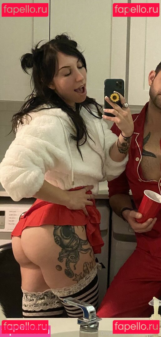 Geminiwitch / away / bay_leaf Onlyfans Photo Gallery 