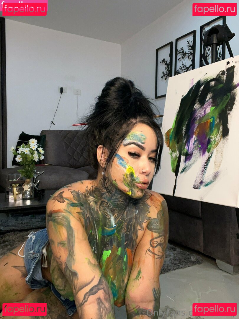 isa.vip / isavip.model Onlyfans Photo Gallery 