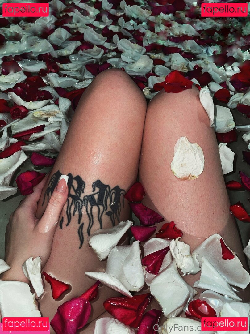 lollaa8 / mo088o Onlyfans Photo Gallery 