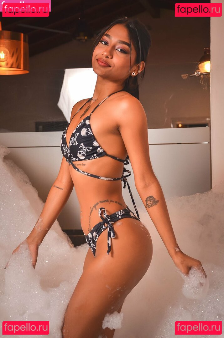 Alykas_ / alyka22 / alykas04 Onlyfans Photo Gallery 