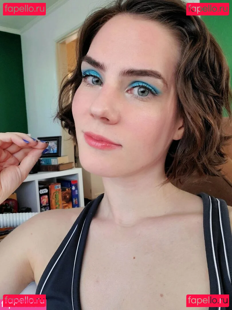 鱼子酱Fish Onlyfans Photo Gallery 