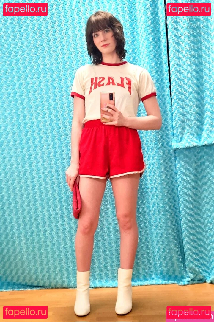 鱼子酱Fish Onlyfans Photo Gallery 