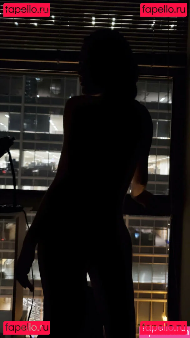 鱼子酱Fish Onlyfans Photo Gallery 