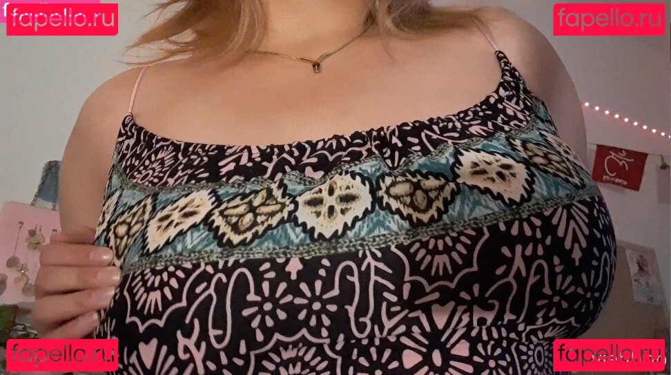 gabi / gabiafterdark Onlyfans Photo Gallery 