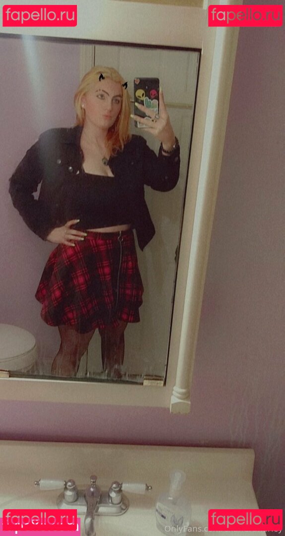 _._chandra_._ / chandraharley Onlyfans Photo Gallery 