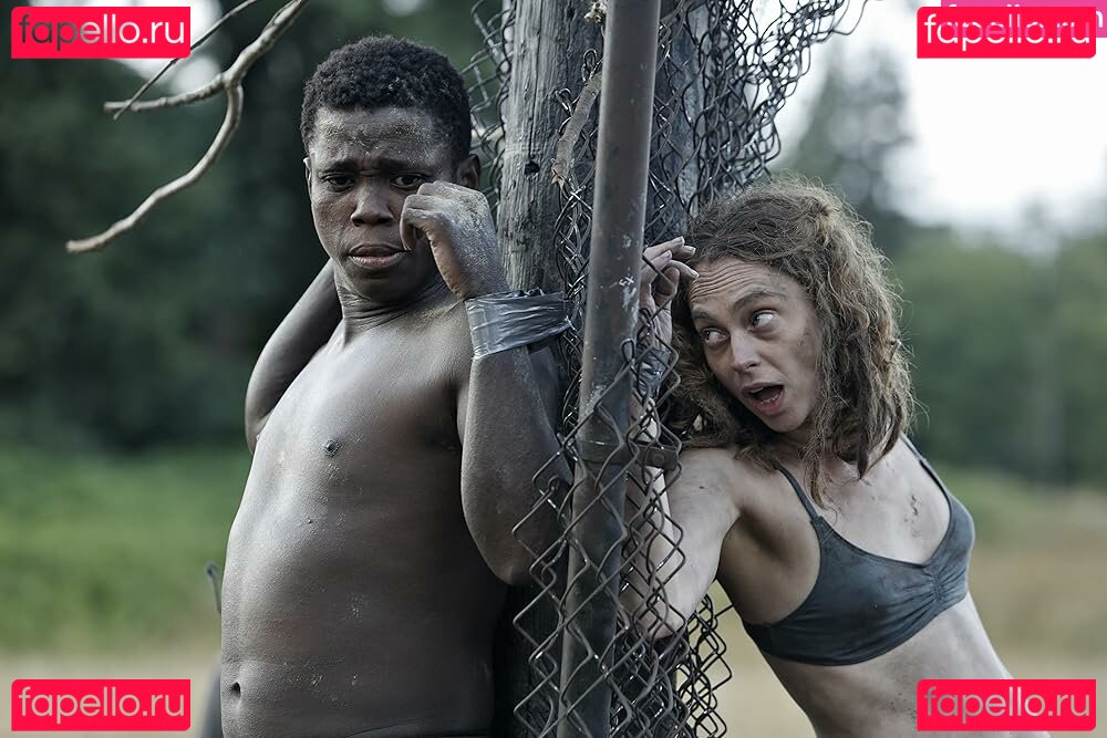 Fiona Dourif / fionadourif Onlyfans Photo Gallery 