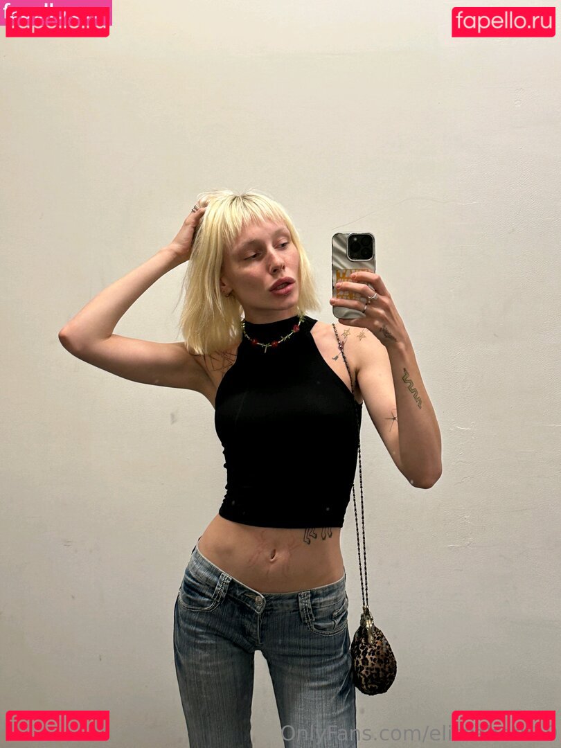 Elizabeth / elizzabeth19 / yunging19 Onlyfans Photo Gallery 