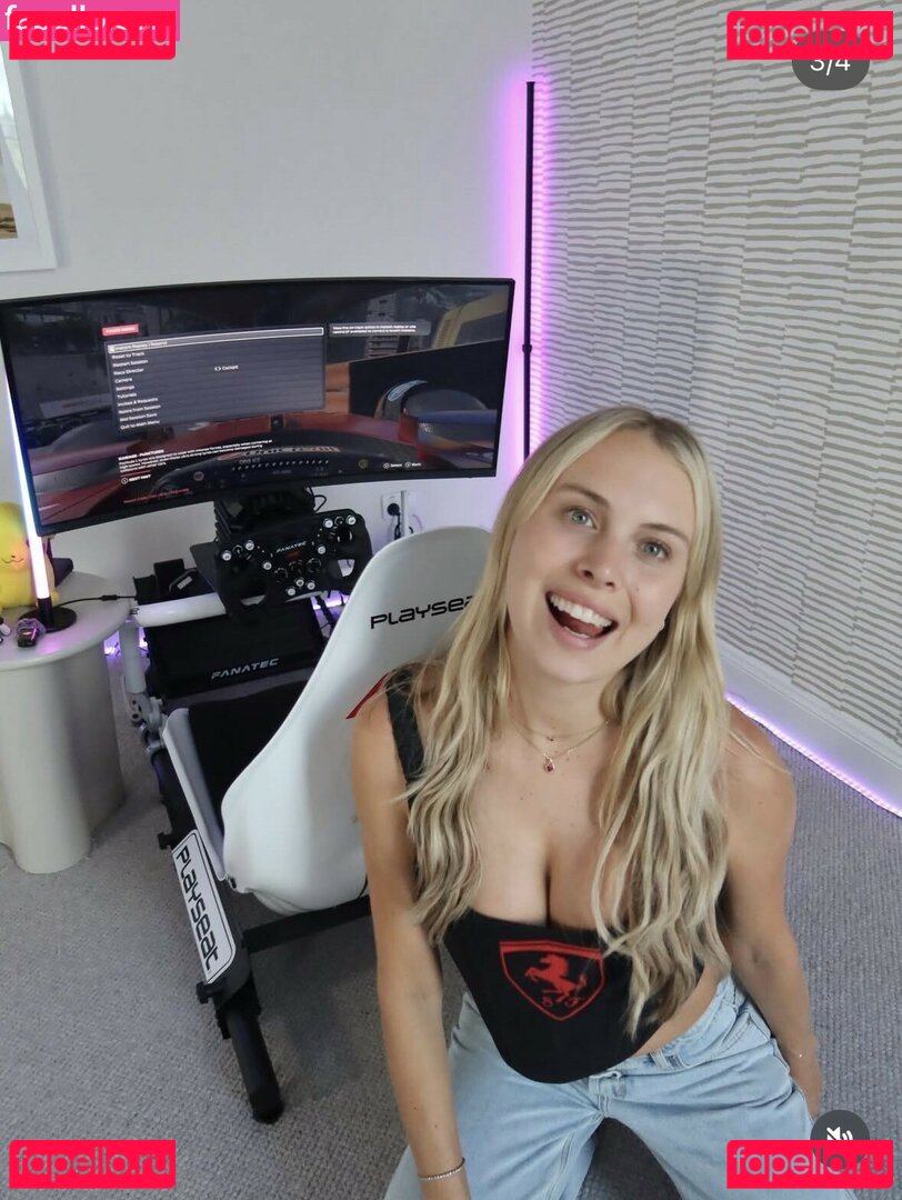 Sarah Lloyd / saraahlloyd Onlyfans Photo Gallery 