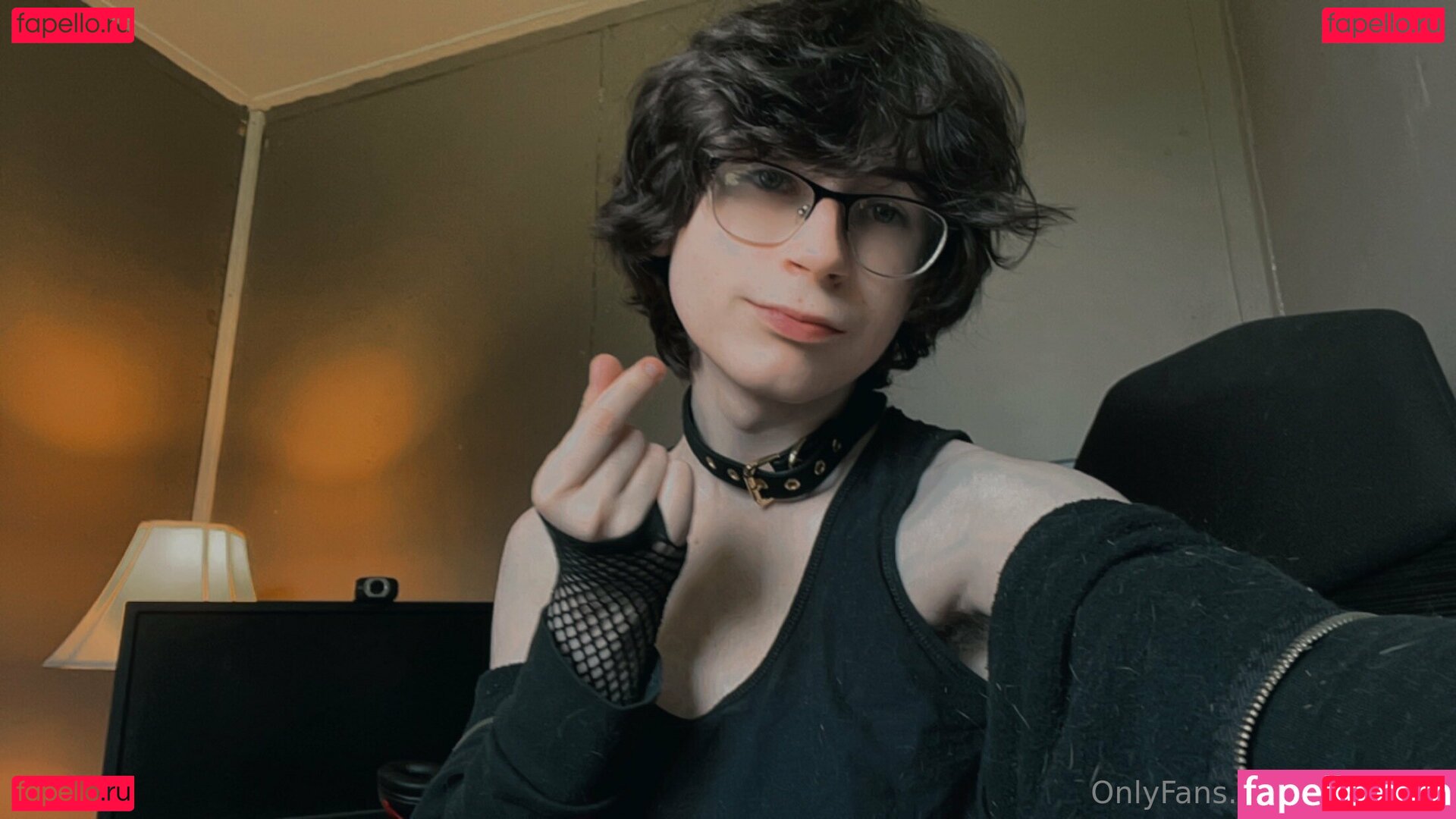 livfwee Onlyfans Photo Gallery 