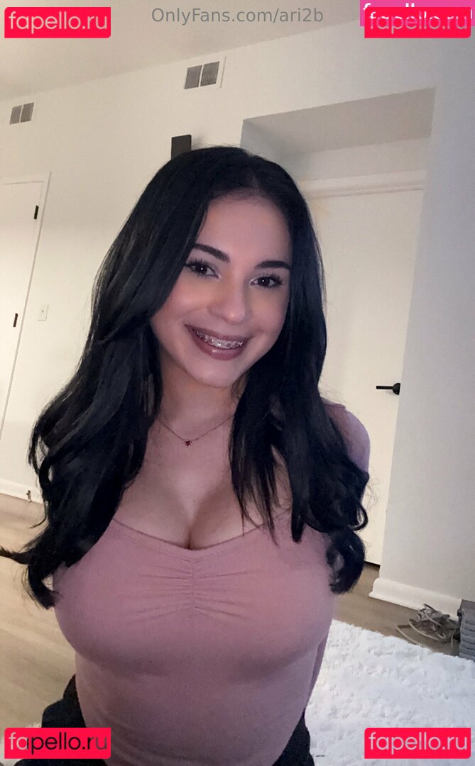 Ari2b Onlyfans Photo Gallery 
