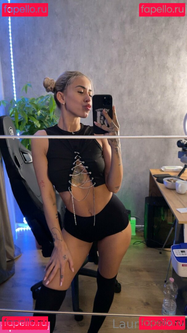 _laurenfree / laurakozlovvfree Onlyfans Photo Gallery 