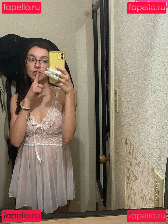 Sunflower ASMR / princessasmr / sunflowerVA / sunflowerrasmr Onlyfans Photo Gallery 