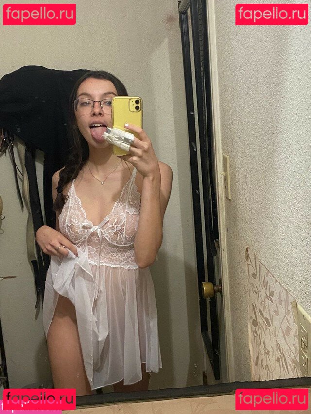 Sunflower ASMR / princessasmr / sunflowerVA / sunflowerrasmr Onlyfans Photo Gallery 