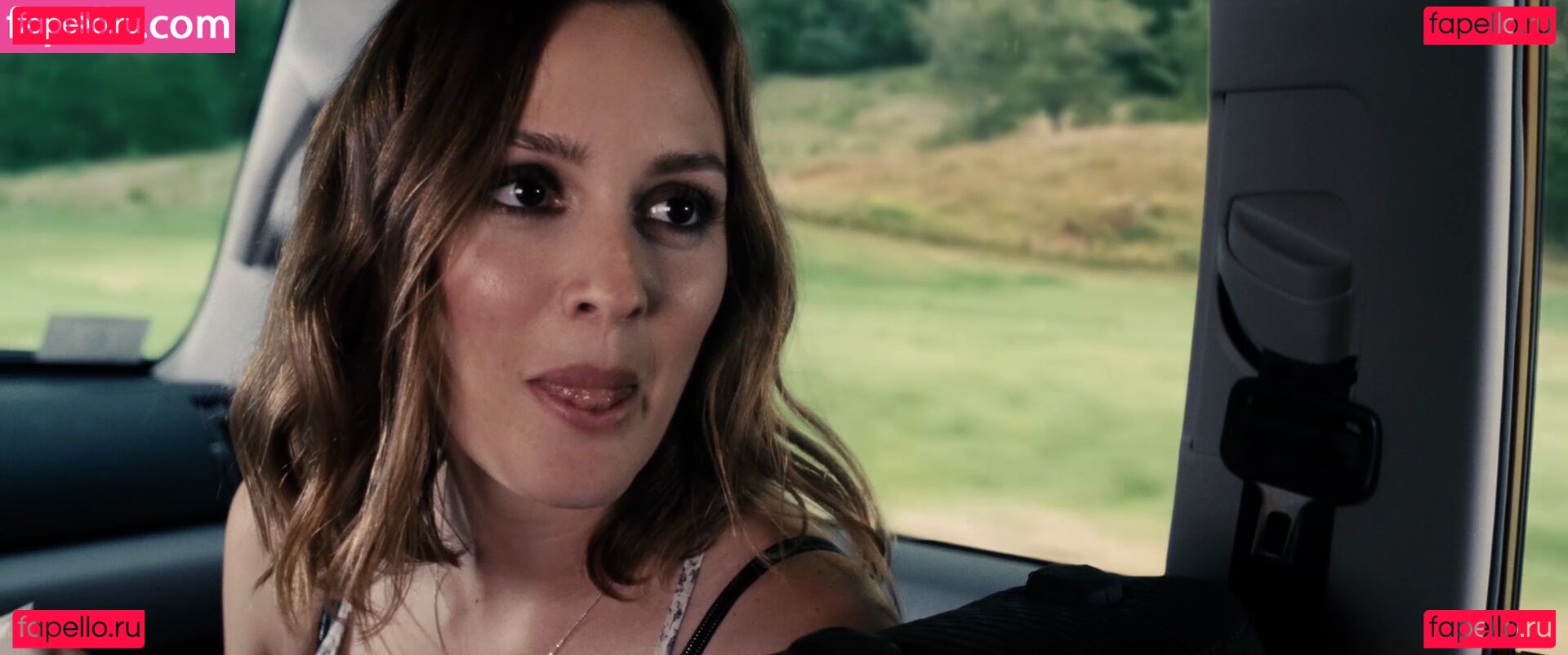 Leighton Meester / itsmeleighton Onlyfans Photo Gallery 