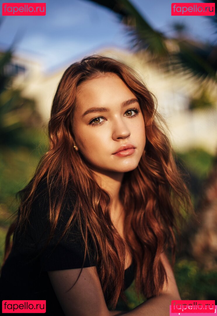 Sadie Stanley / sadieastanley Onlyfans Photo Gallery 