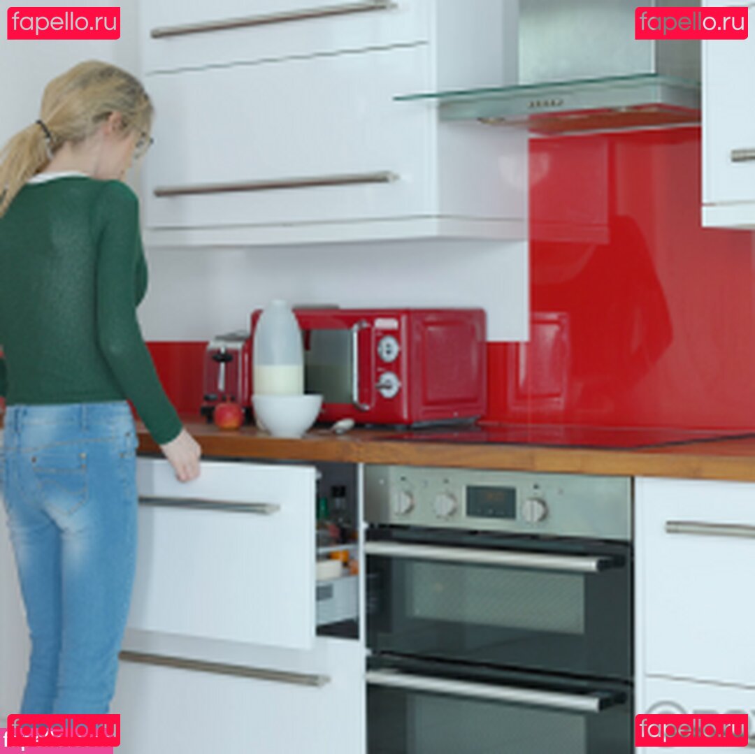 Roxy Cox / roxycoxmodel Onlyfans Photo Gallery 