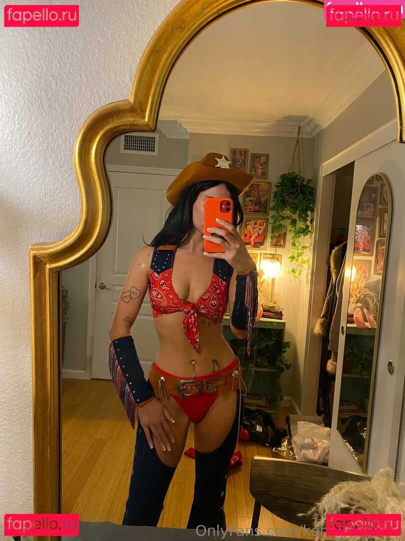 _kickitkenny_9 / kennydayvids Onlyfans Photo Gallery 