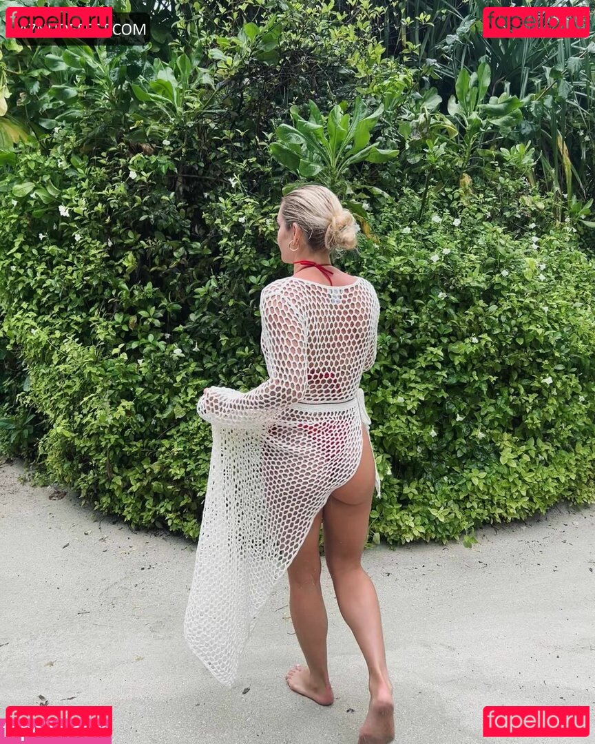 Ellie Carpenter Onlyfans Photo Gallery 