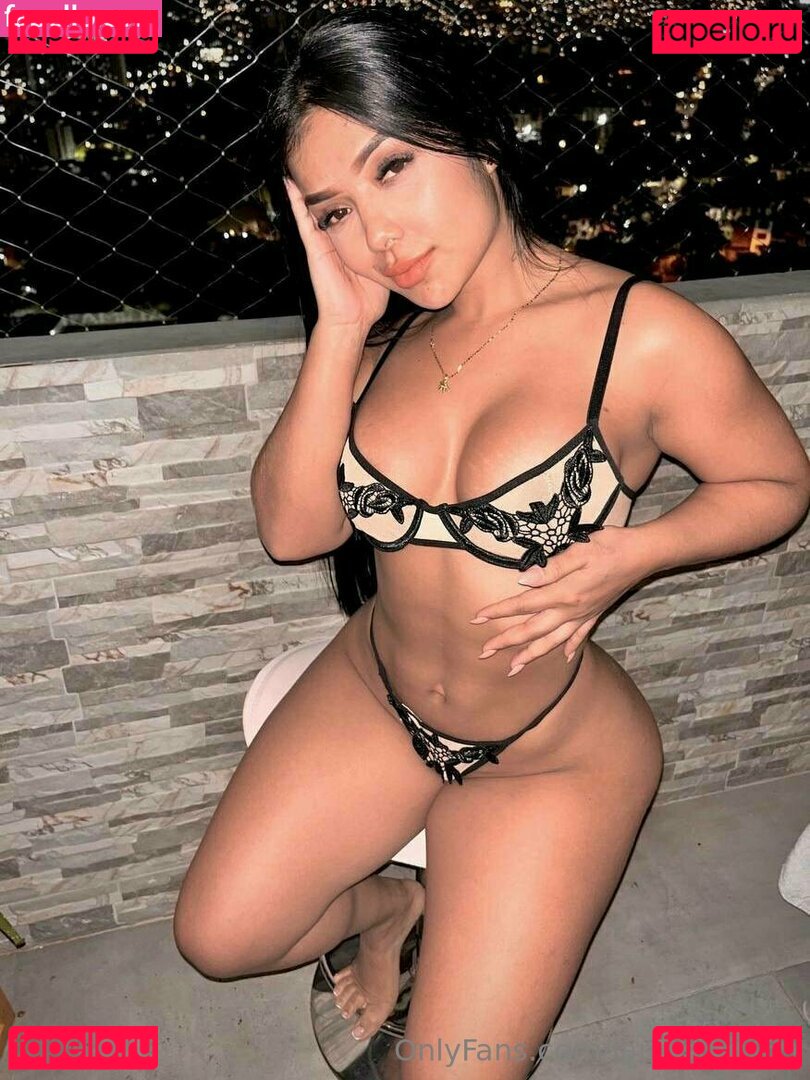 iamthiana69 / theyanadgp Onlyfans Photo Gallery 