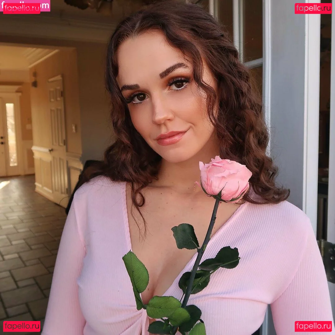 Gabby J David Onlyfans Photo Gallery 