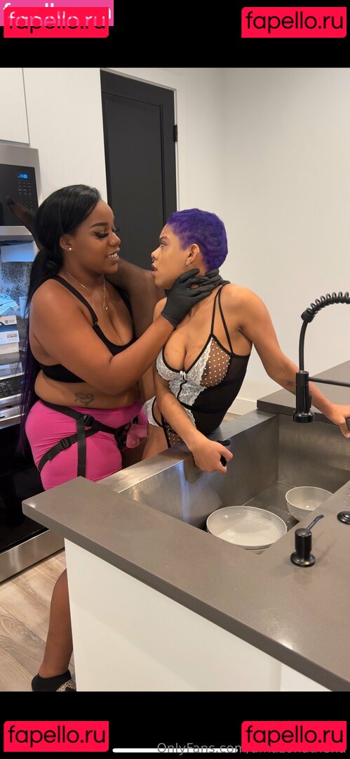 amazonathena / theamazonathena2 Onlyfans Photo Gallery 