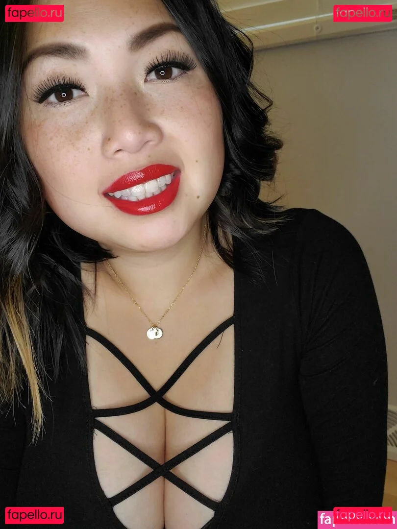 Jee Yung Onlyfans Photo Gallery 