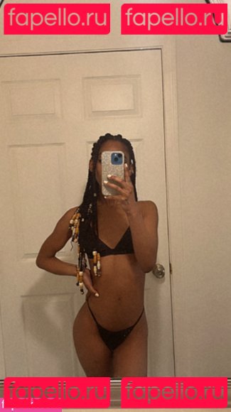 Allicatttx / Urfavgirlfriend / urfavgf Onlyfans Photo Gallery 