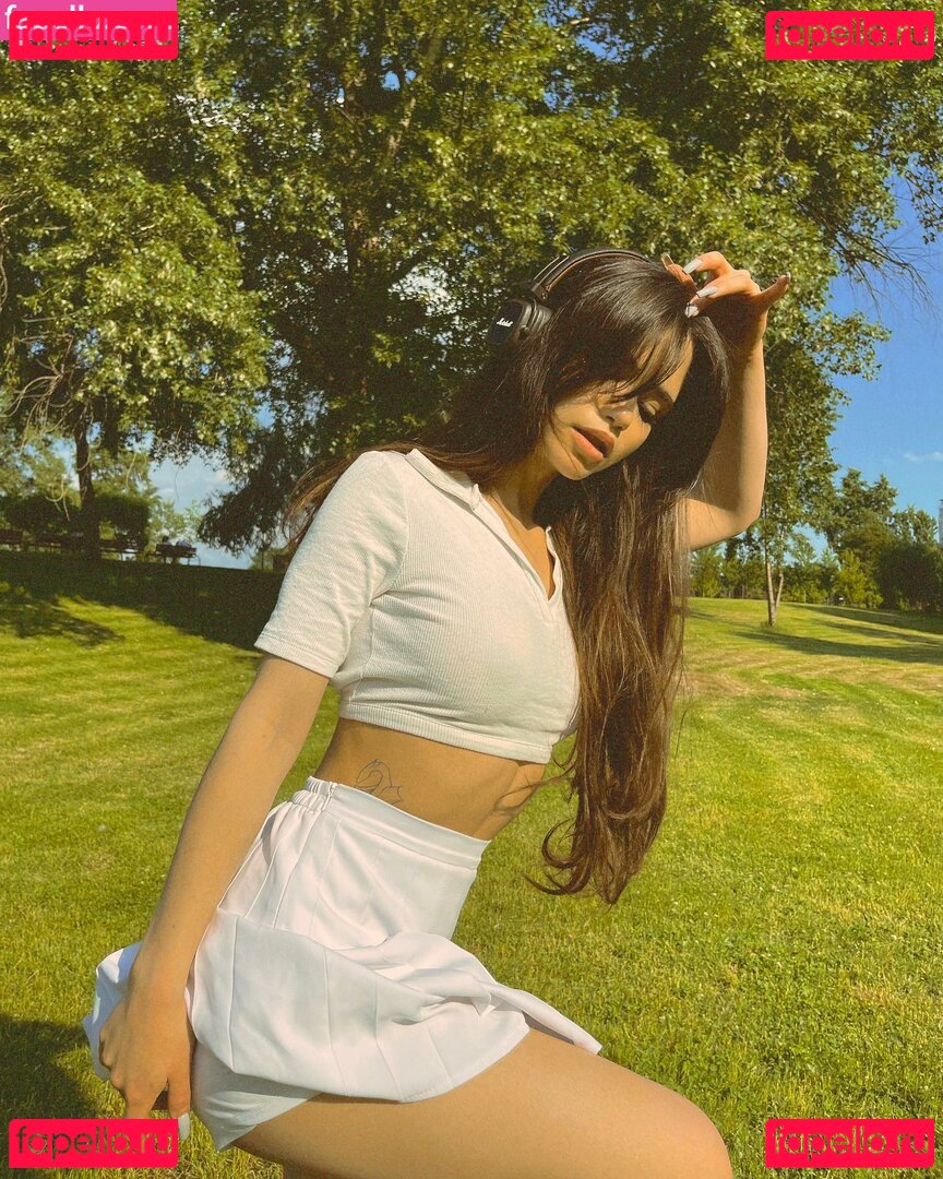 Chernasova Sofia / chernasova.sofia Onlyfans Photo Gallery 