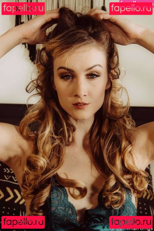 Kittenwithfangs Onlyfans Photo Gallery 