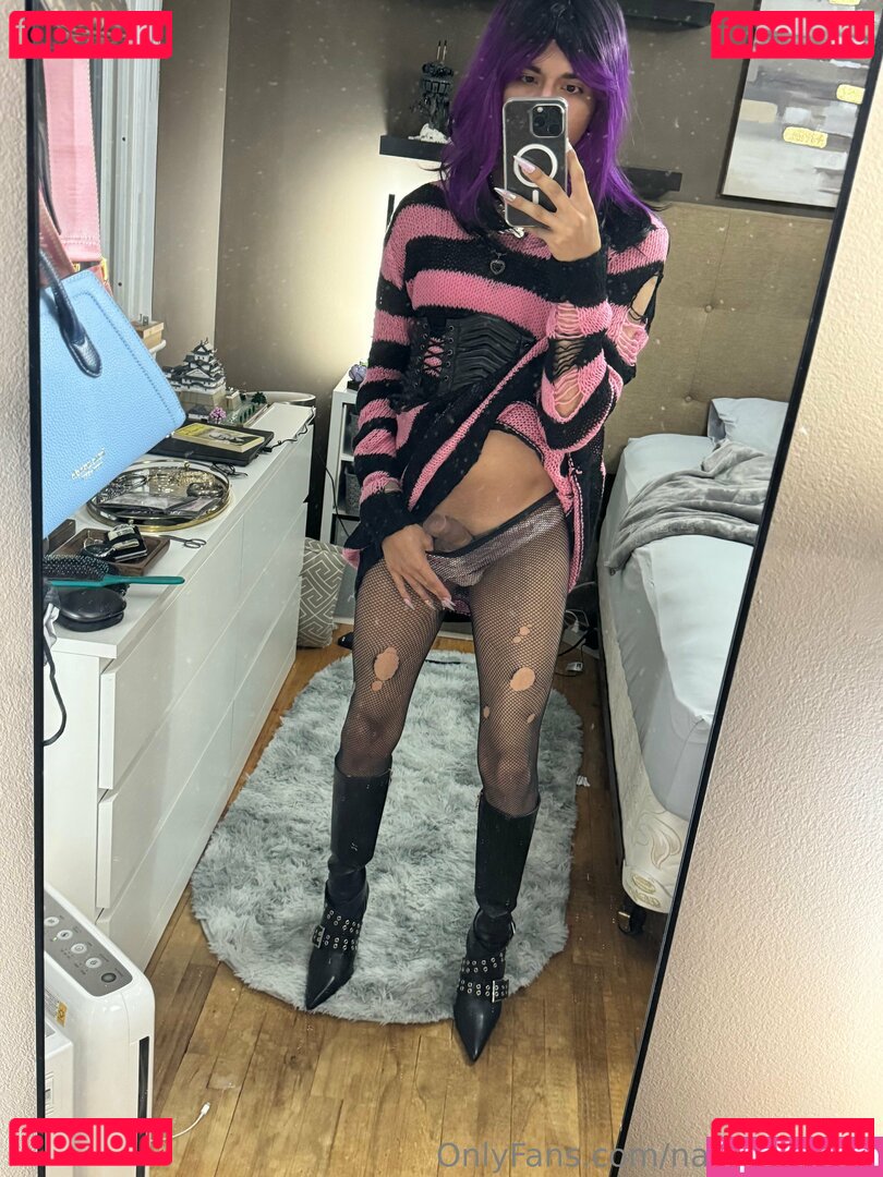 natisboreddd Onlyfans Photo Gallery 