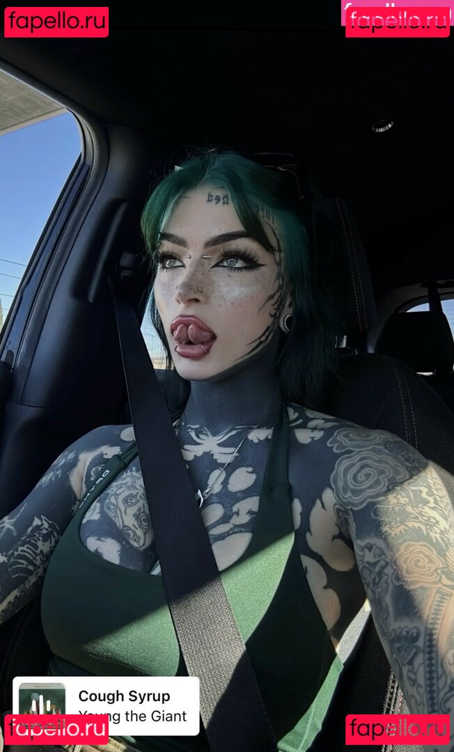 Comeovwhenur_ / comeovwhenursober Onlyfans Photo Gallery 