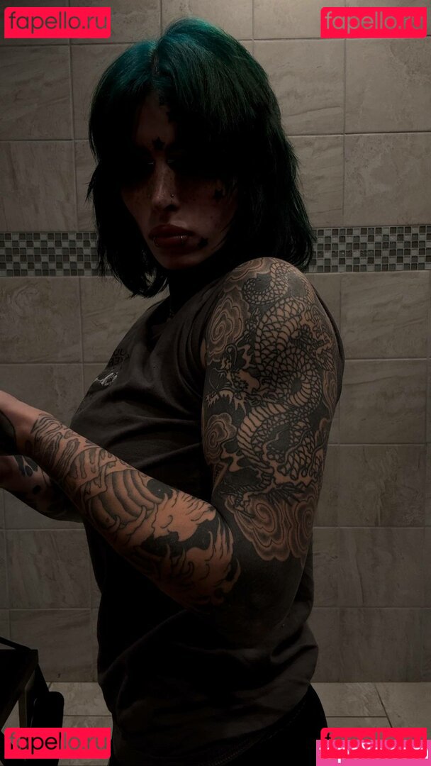 Comeovwhenur_ / comeovwhenursober Onlyfans Photo Gallery 