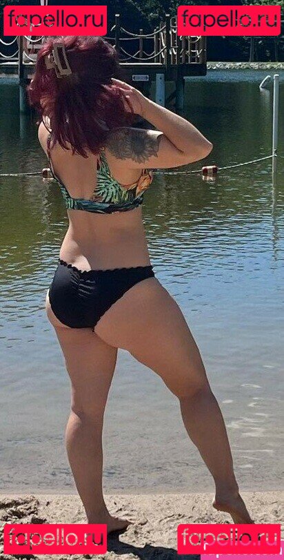 Pockets4bees / little_pockets210 Onlyfans Photo Gallery 