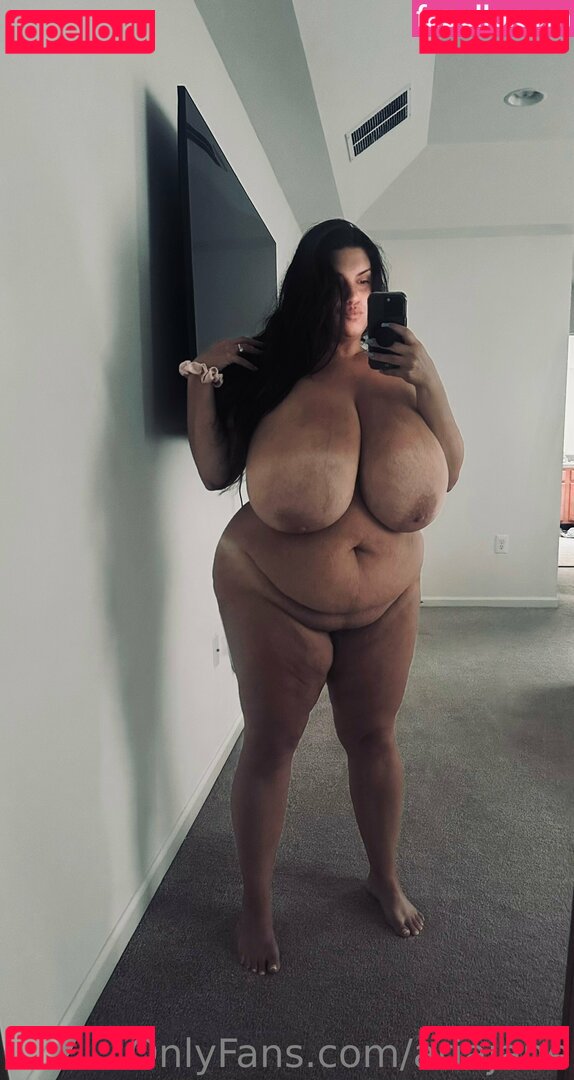 ariajane / ariajjane Onlyfans Photo Gallery 