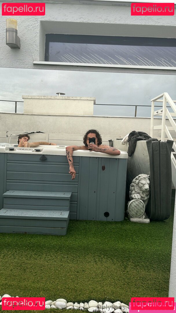 jaylagonz / jayloganz Onlyfans Photo Gallery 