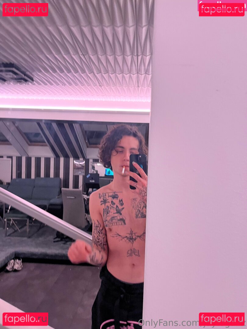 jaylagonz / jayloganz Onlyfans Photo Gallery 