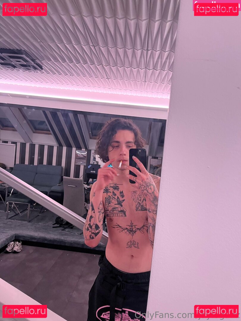 jaylagonz / jayloganz Onlyfans Photo Gallery 