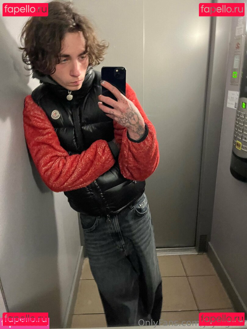 jaylagonz / jayloganz Onlyfans Photo Gallery 