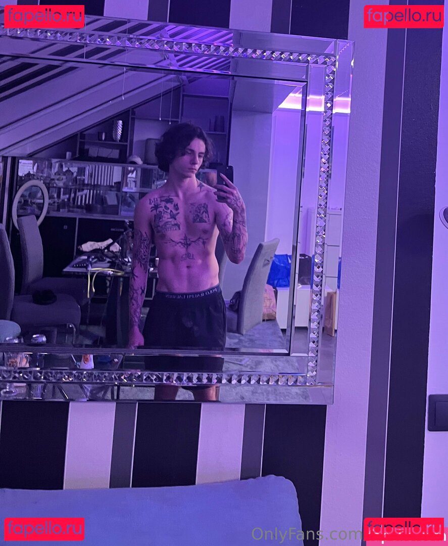 jaylagonz / jayloganz Onlyfans Photo Gallery 