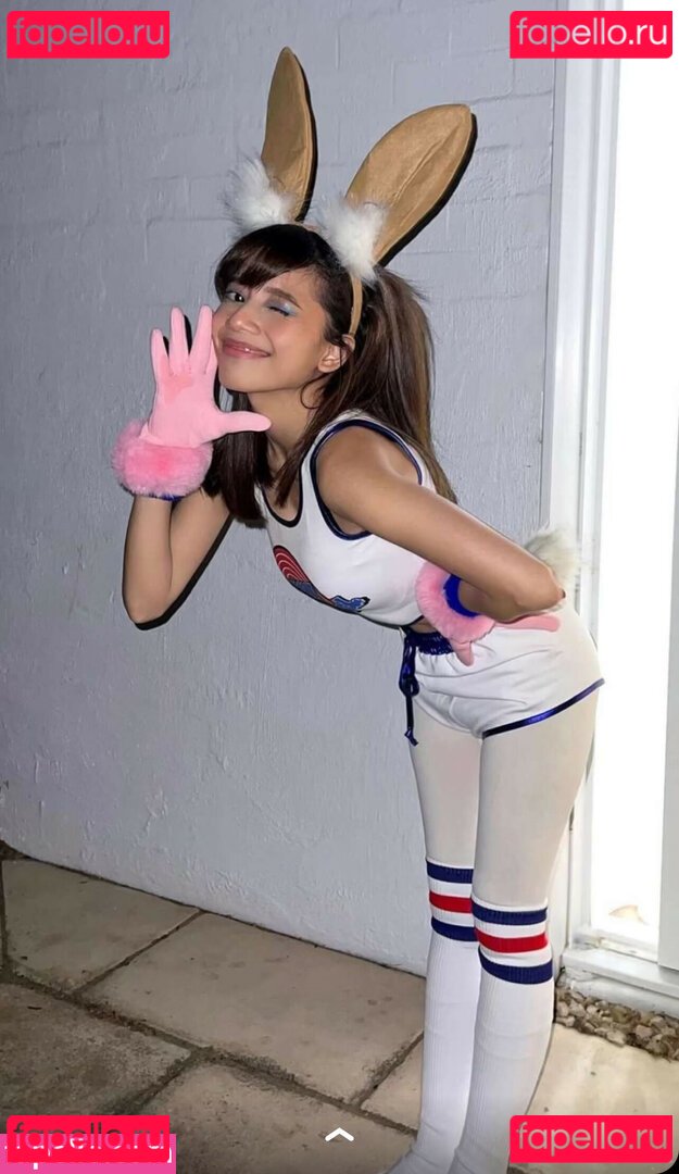 Eeveenara | Eevee Enara Onlyfans Photo Gallery 