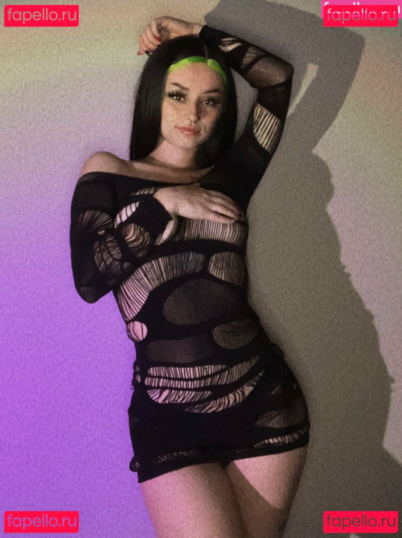 lils_reloadedx / lilsreloadedxx Onlyfans Photo Gallery 