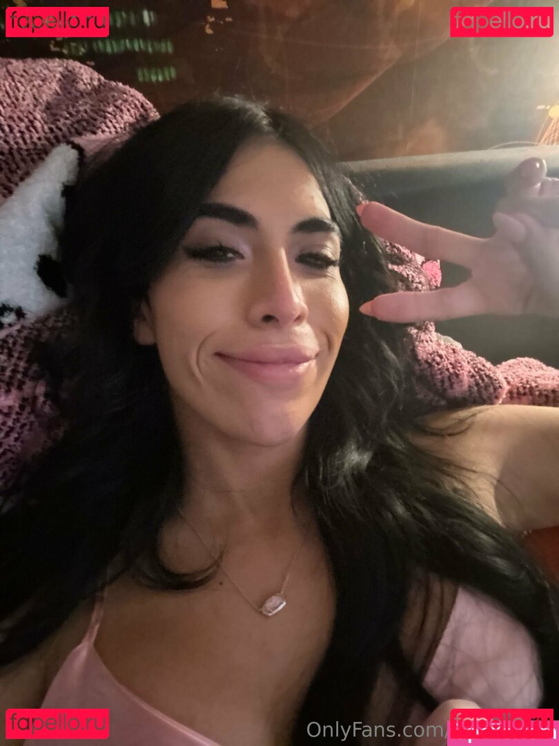 averylustx Onlyfans Photo Gallery 