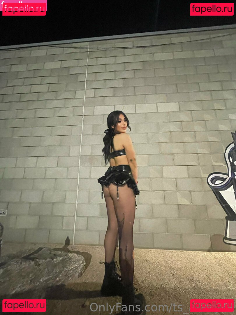 averylustx Onlyfans Photo Gallery 