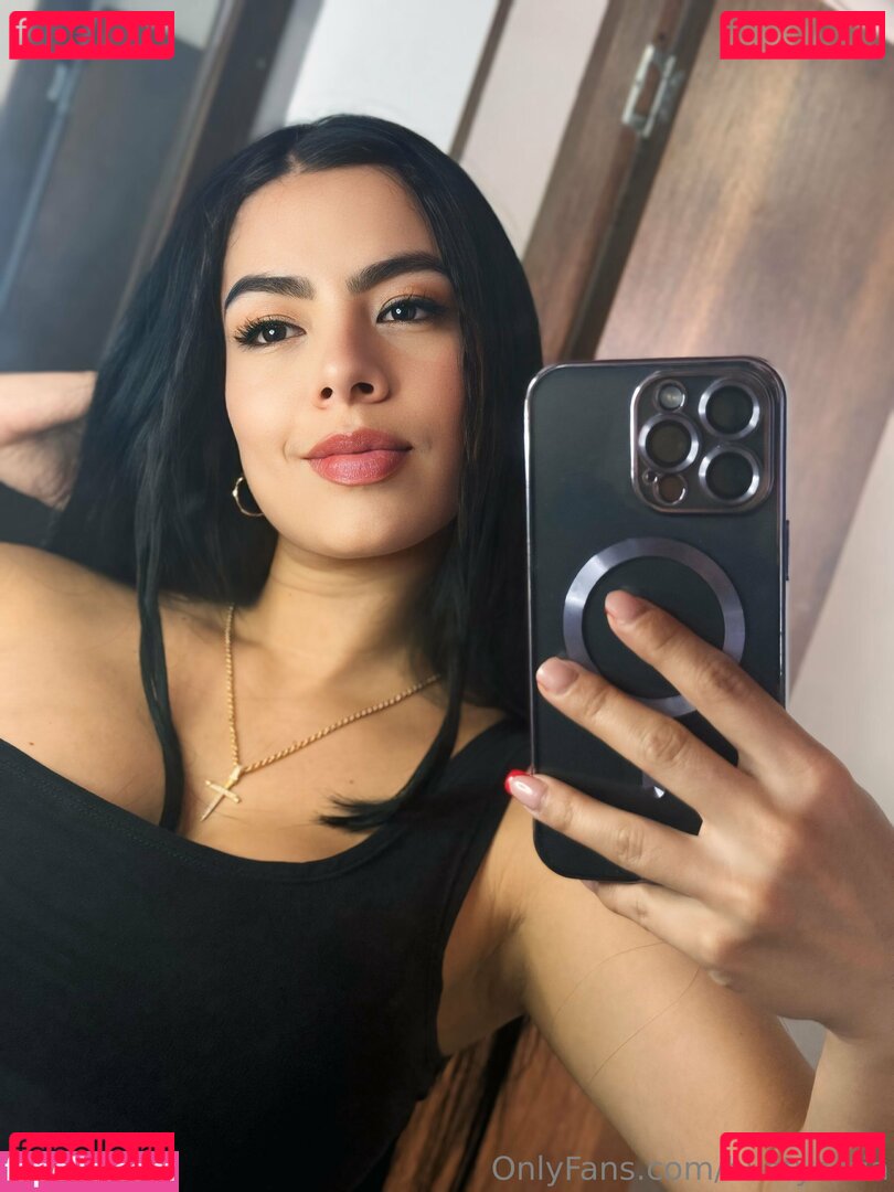 bustysofia Onlyfans Photo Gallery 