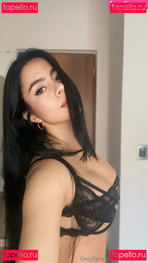 bustysofia Onlyfans Photo Gallery 