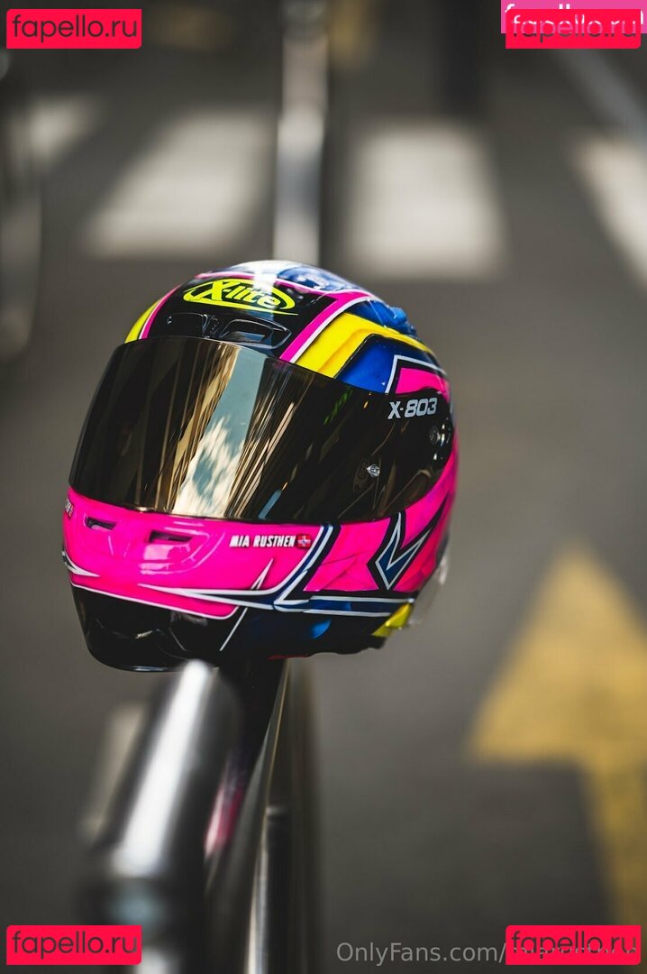 miarusthen Onlyfans Photo Gallery 