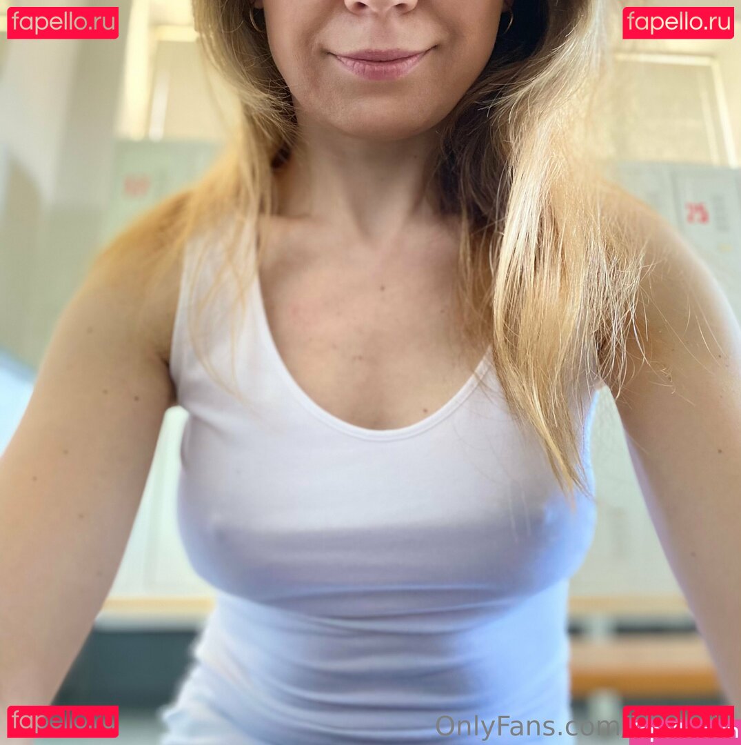 kara-vip / kara9999765 Onlyfans Photo Gallery 