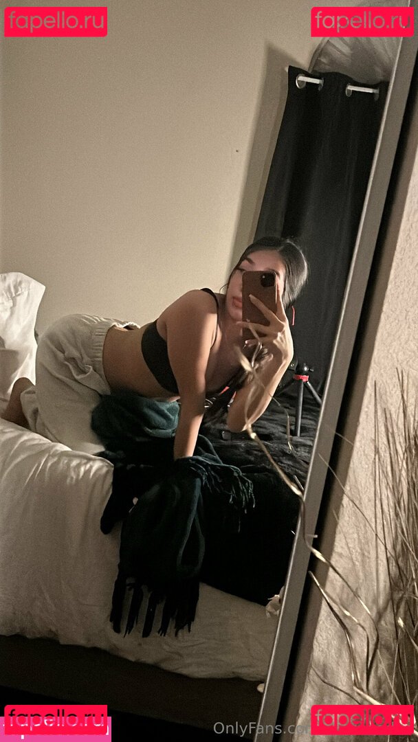 ijustine / ijustneedee Onlyfans Photo Gallery 