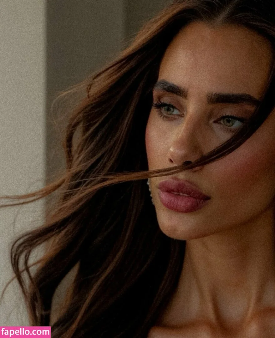 Gianna Jalal Onlyfans Photo Gallery 