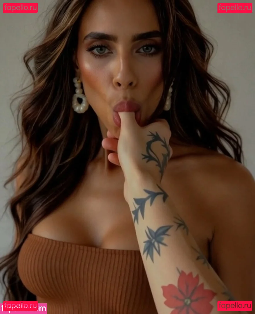 Gianna Jalal Onlyfans Photo Gallery 